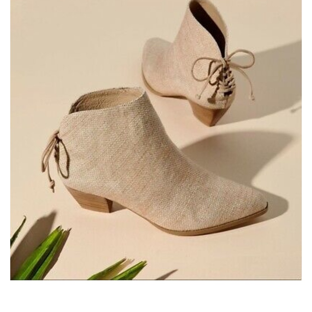 Farylrobin Tan Gold Linen Metallic Ankle Boot Booties size 7.5 Anthropologie